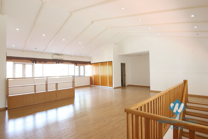 Modern villa with nice garden and swimming pool in Tay Ho Diplomats residence